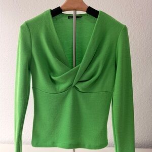 ✨ ZARA Green Knit Top – Effortless Modern Essential ✨